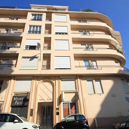 From Hollywood To Bollywood 2 Bedrooms 2 Bathrooms - 1 Min From Croisette&beach, 12 Min From The Palais Appartement